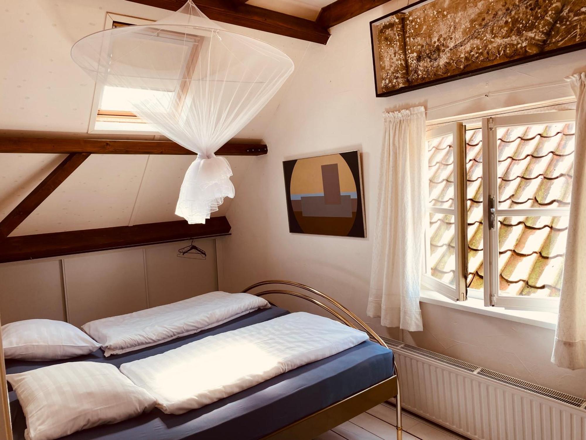 Vakantie Appartement Goedereede Let Op De Badkamer Moet Met Andere Gasten Gedeeld Worden Exterior photo